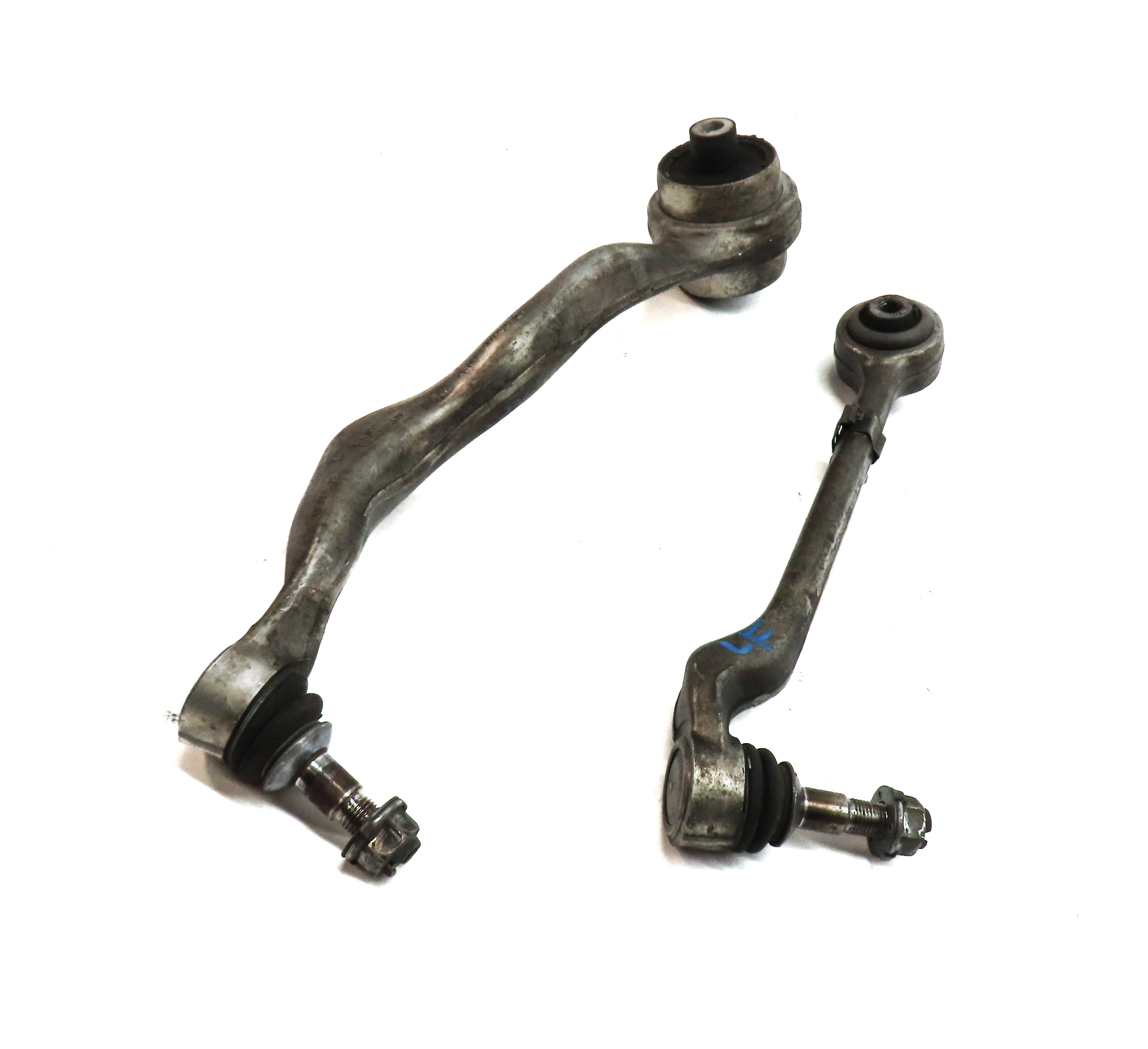 12-19 BMW 230i 328i 330i 335i 428i (F22 F30 F32) LEFT FRONT CONTROL ARM SET 2 — exact item pictured